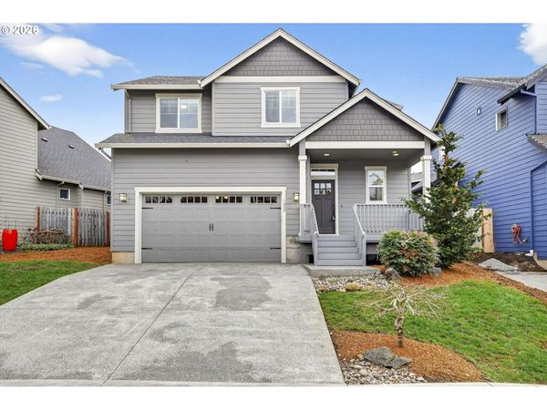1057 NE REGAN HILL LOOP, Estacada, OR 97023