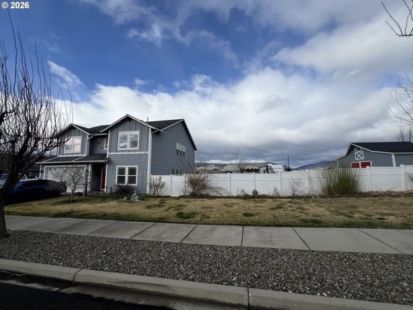 11002 KRISTIN WAY, Island City, OR 97850
