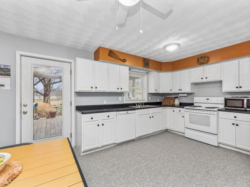 205 Horse Shoe Drive, Jackson Twp, OH 45171 Photo 10