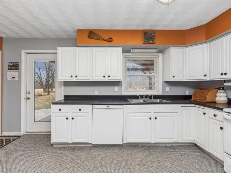 205 Horse Shoe Drive, Jackson Twp, OH 45171 Photo 11