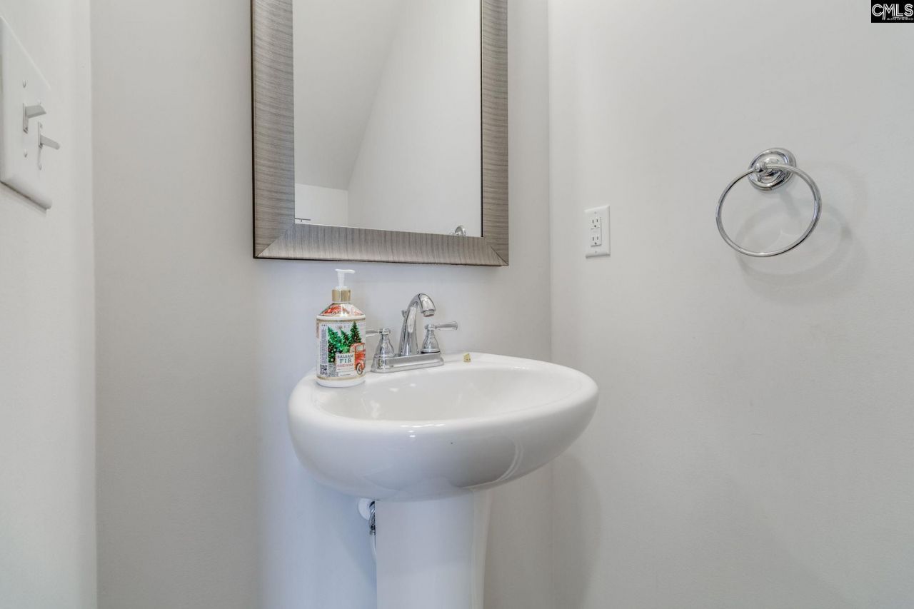 73 Preakness Stakes Drive  Photo 18