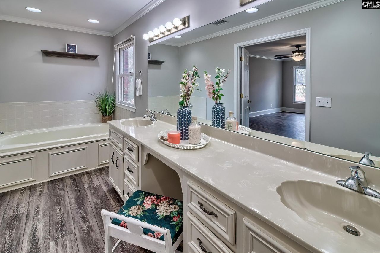 103 Silver Lake Circle  Photo 19