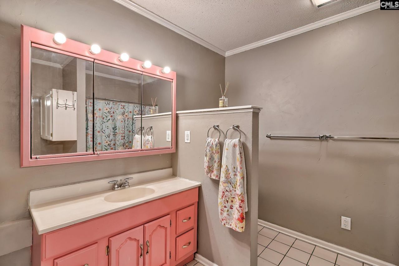 103 Silver Lake Circle  Photo 35