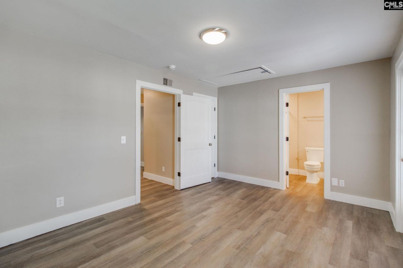 308 Percival Road Photo 18