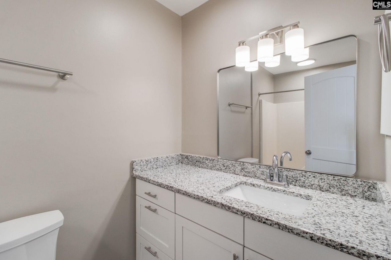 308 Percival Road Photo 19