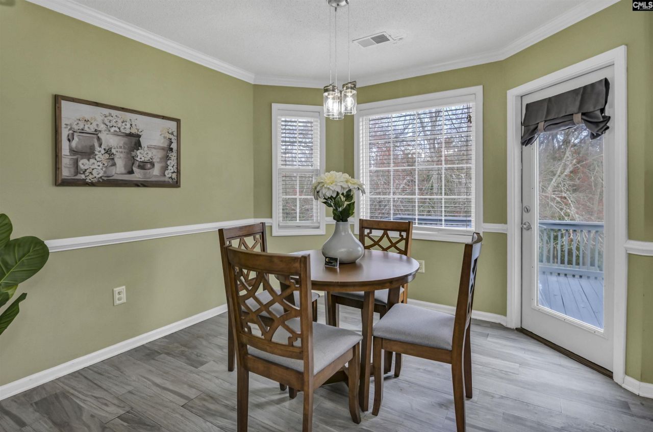 269 Mossborough Drive Photo 11