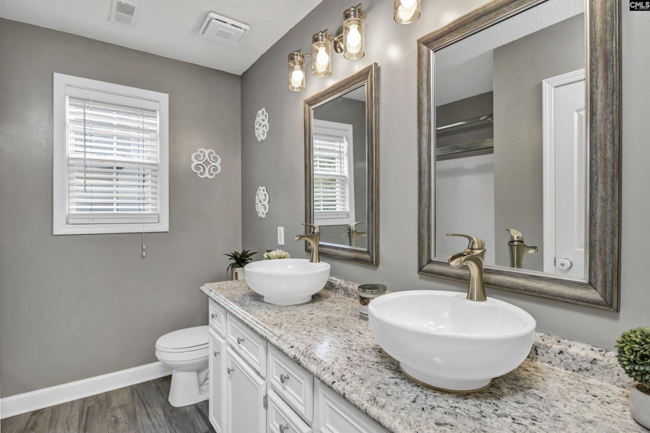 269 Mossborough Drive Photo 24