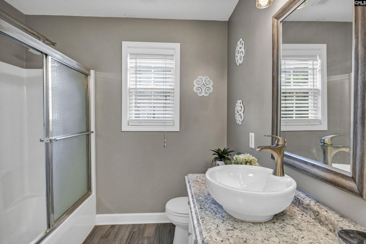 269 Mossborough Drive Photo 25