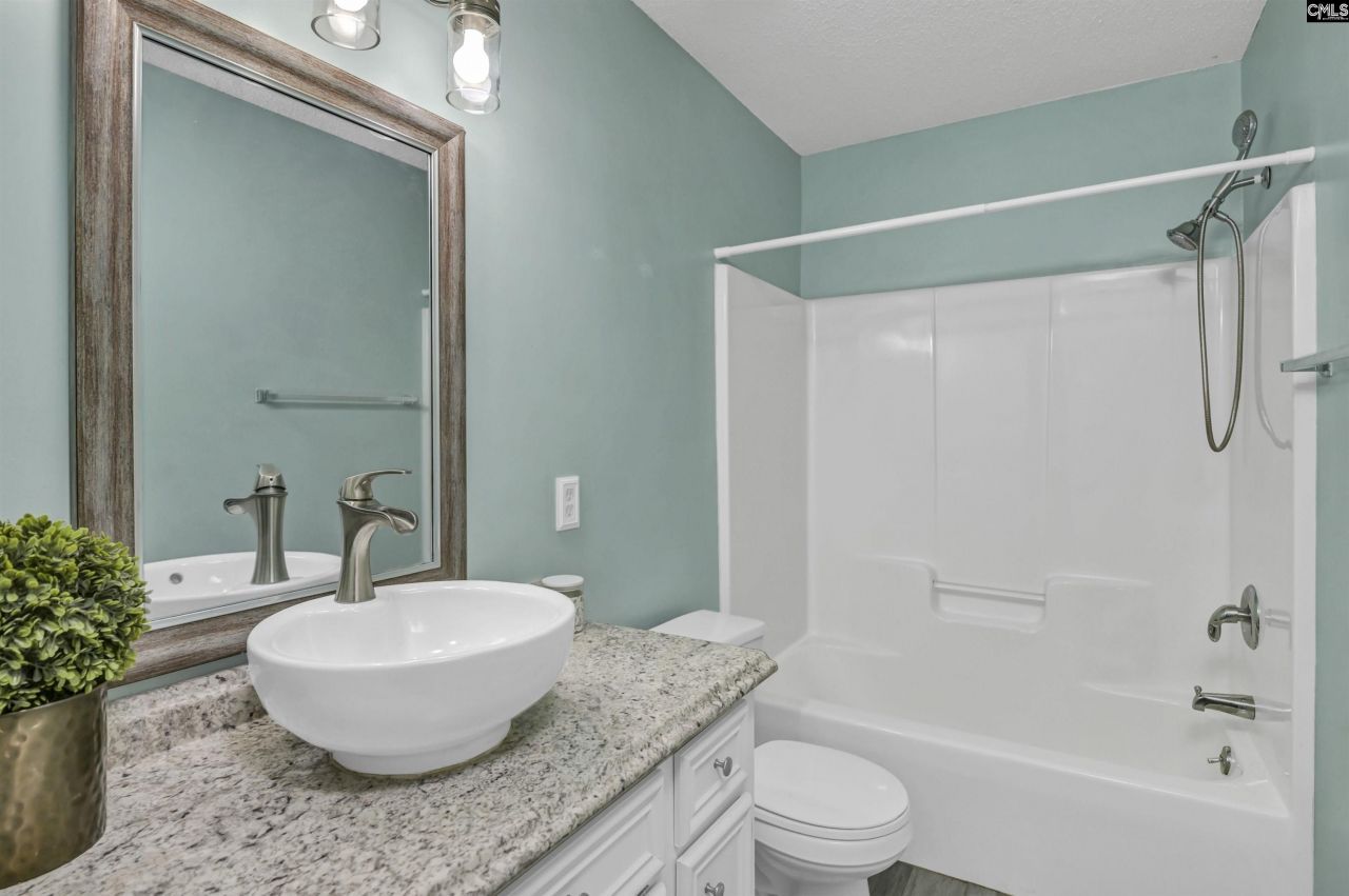 269 Mossborough Drive Photo 29