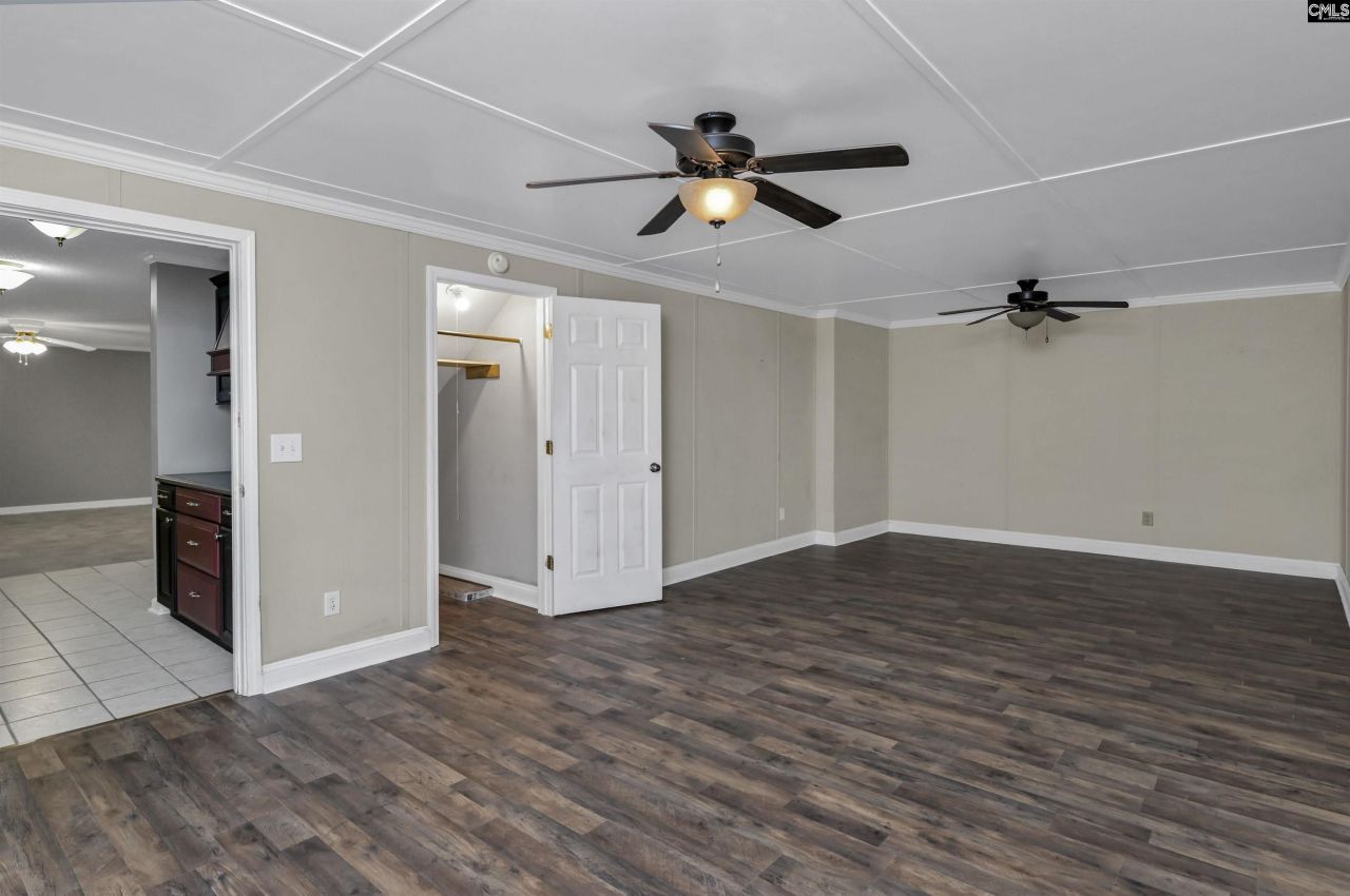 269 Mossborough Drive Photo 35