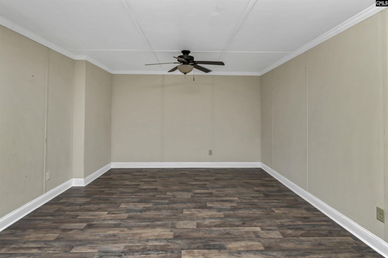 269 Mossborough Drive Photo 36