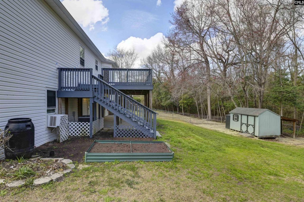 269 Mossborough Drive Photo 46