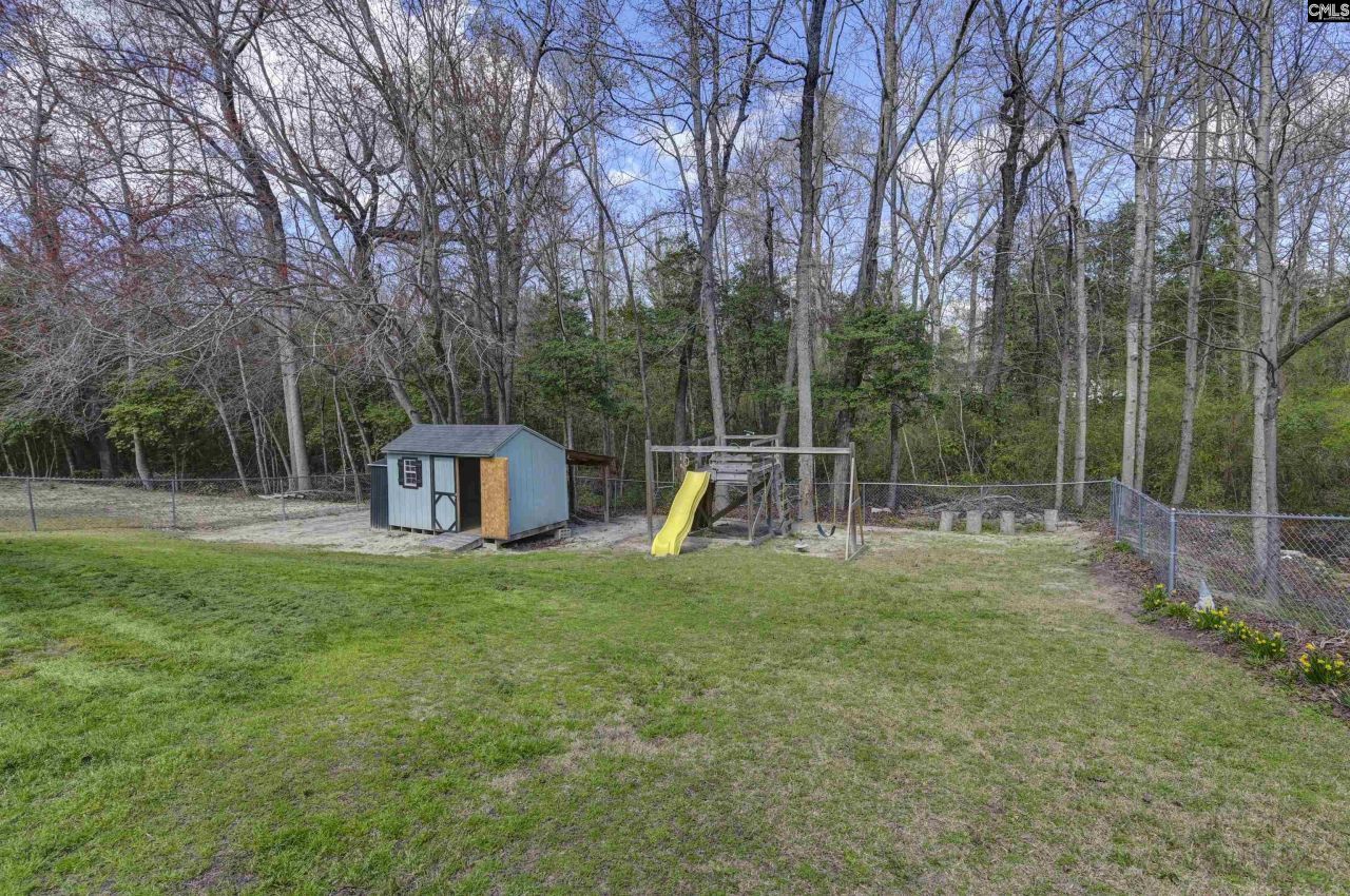 269 Mossborough Drive Photo 47