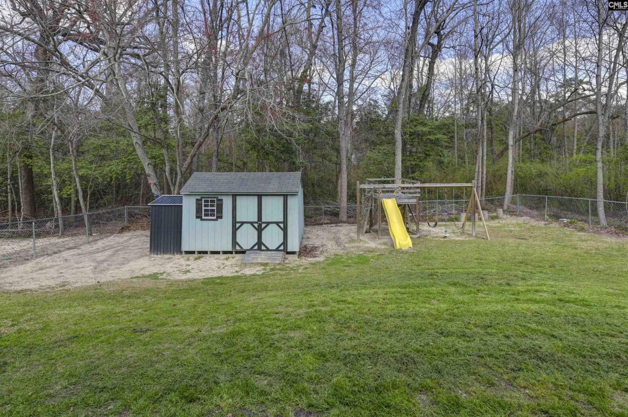 269 Mossborough Drive Photo 48