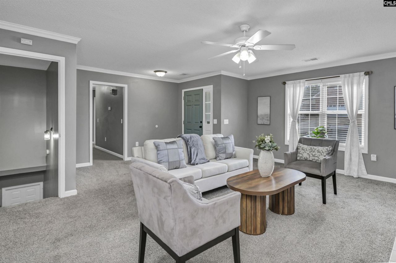 269 Mossborough Drive Photo 6