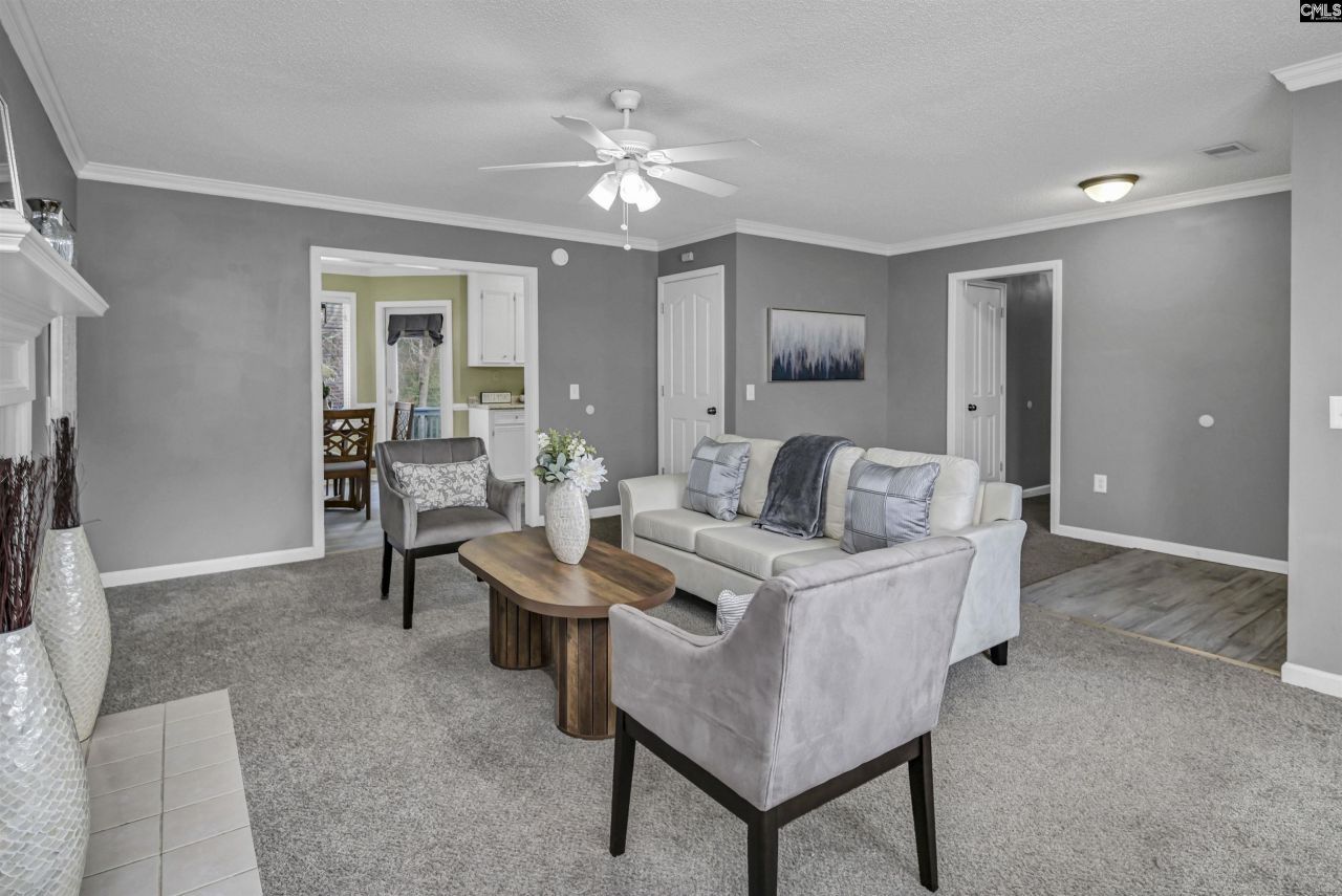 269 Mossborough Drive Photo 8