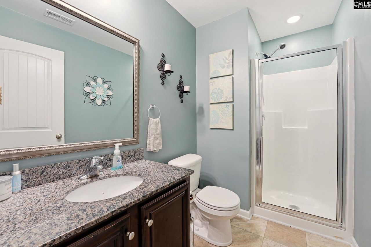 516 Summer Creek Drive  Photo 6