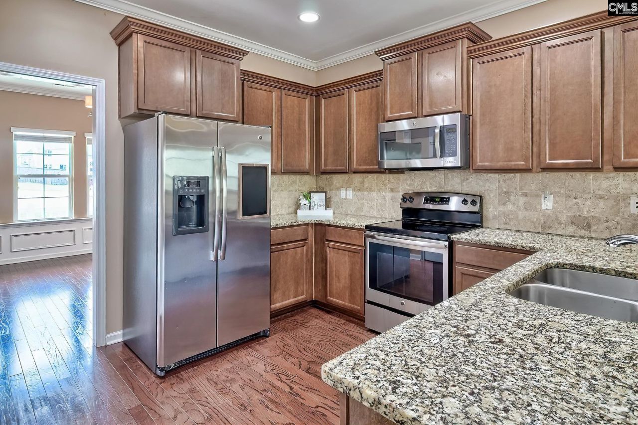 260 Eagle Pointe Drive  Photo 10