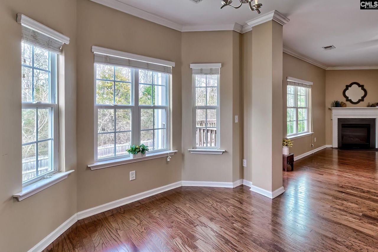 260 Eagle Pointe Drive  Photo 12