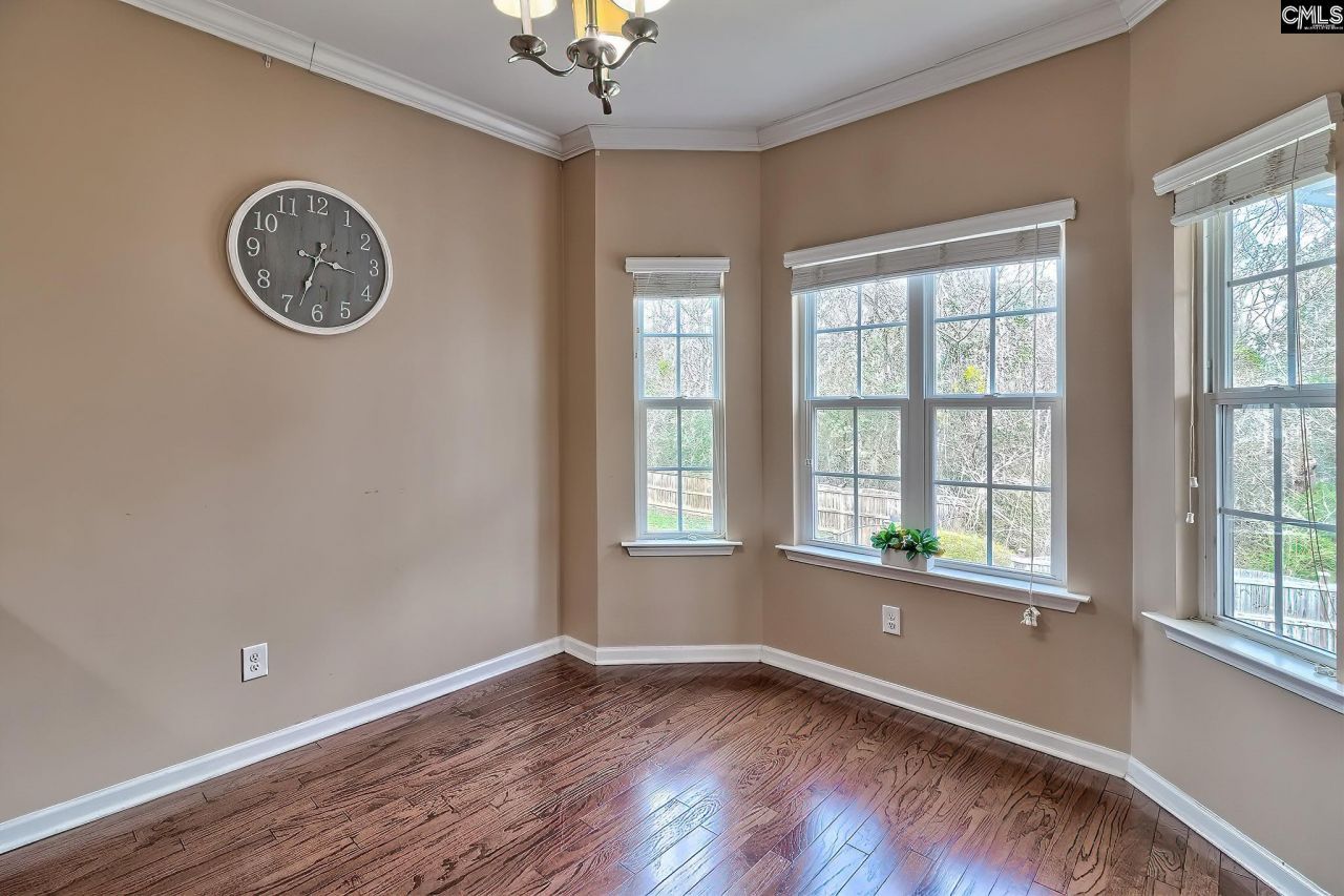 260 Eagle Pointe Drive  Photo 13