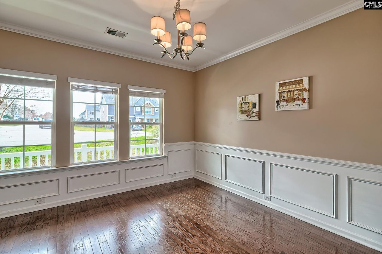 260 Eagle Pointe Drive  Photo 6