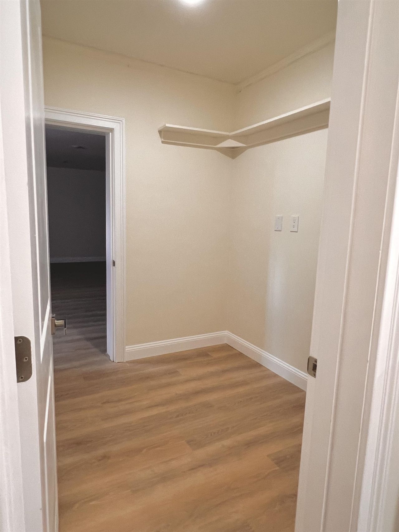 603 Church St. Photo 12