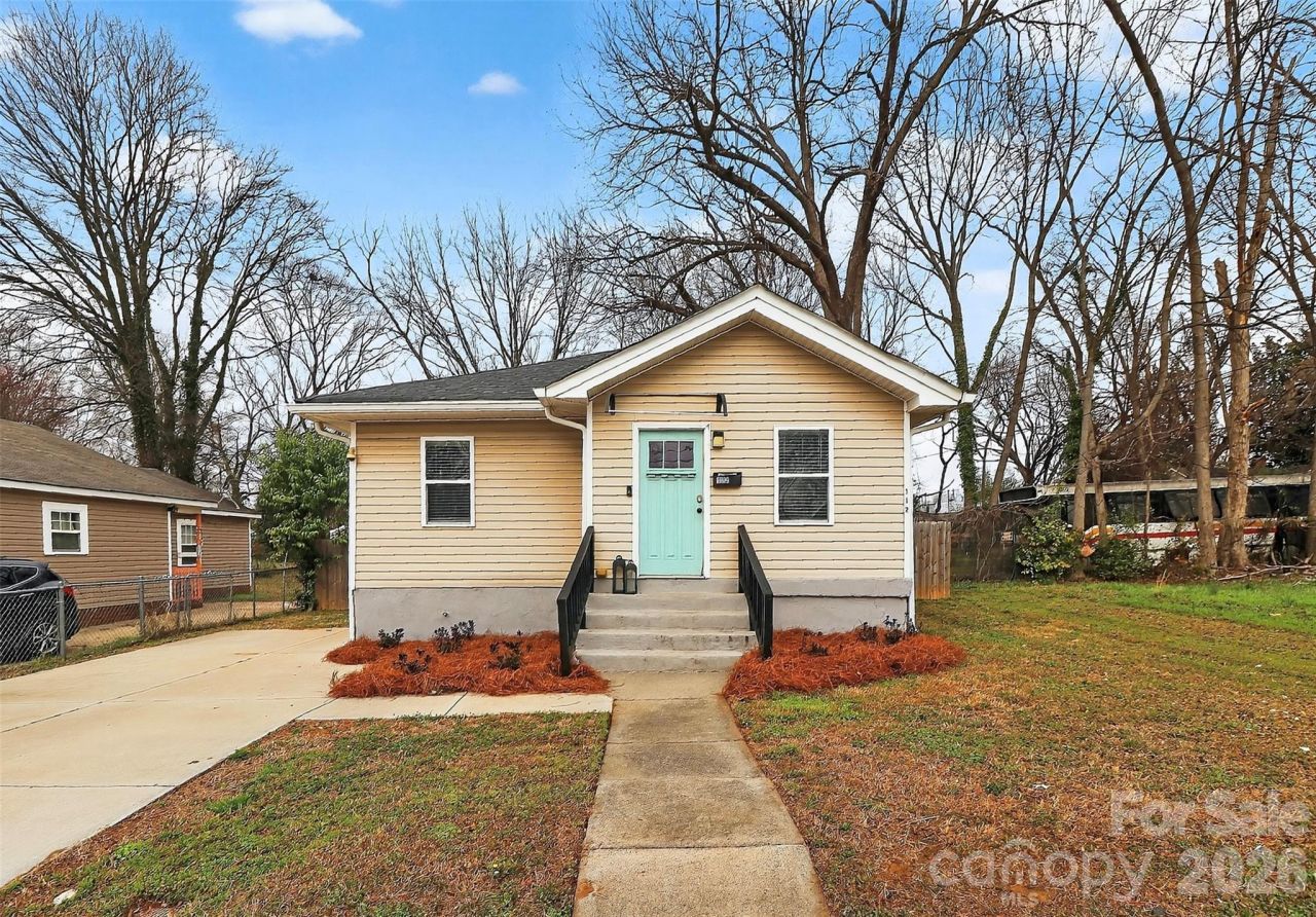 112 Oregon Street, Charlotte, NC 28208 Main Photo