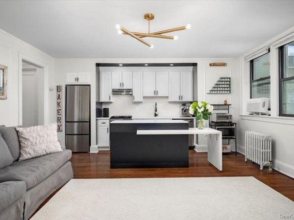 412 Munro Avenue, Unit 3J, Mamaroneck, NY 10543