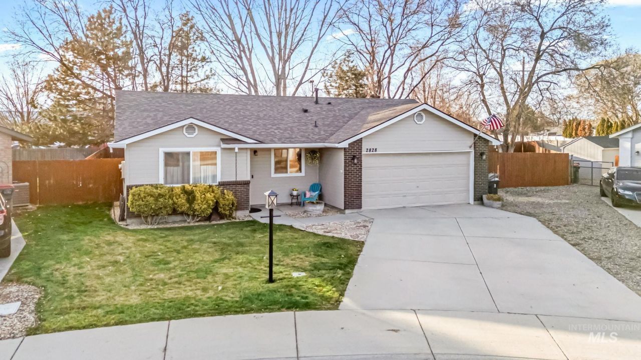 2828 W Leroy Ct, Meridian, ID 83642 Main Photo