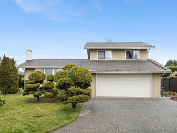 4219 Keewatin Pl, Saanich, BC V8X 4L1