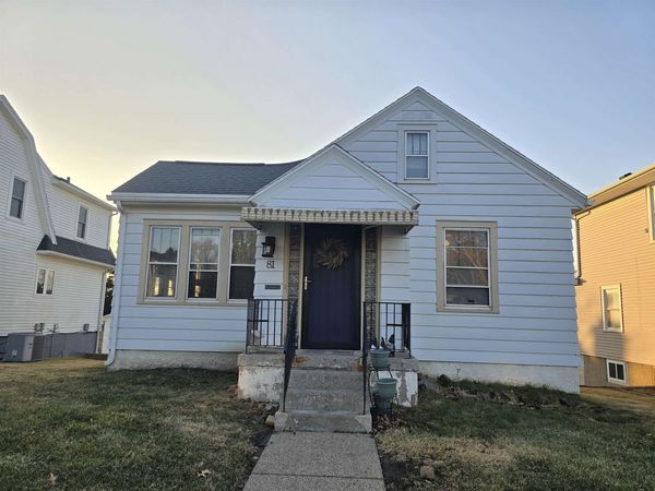 81 Fremont Avenue, Dubuque, IA 52003