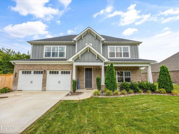 105 Ashton Fields Drive, Lenoir City, TN 37772