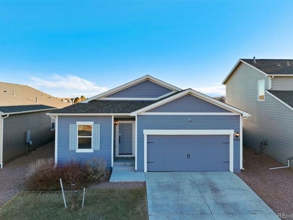 9743 Borderpine Way, Colorado Springs, CO 80925