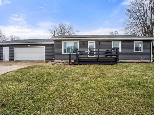 1121 W Sandusky Avenue , Bellefontaine, OH 43311