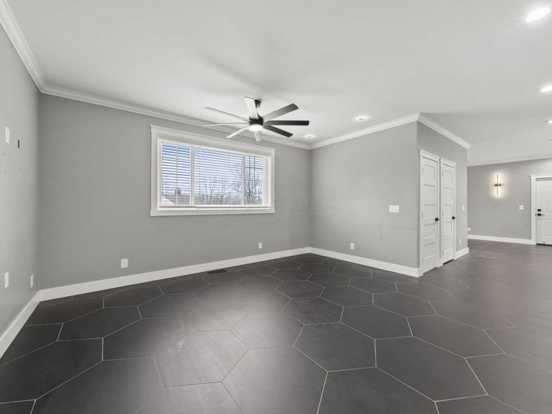 531 Emmit Avenue, Columbus, OH 43228 Photo 15