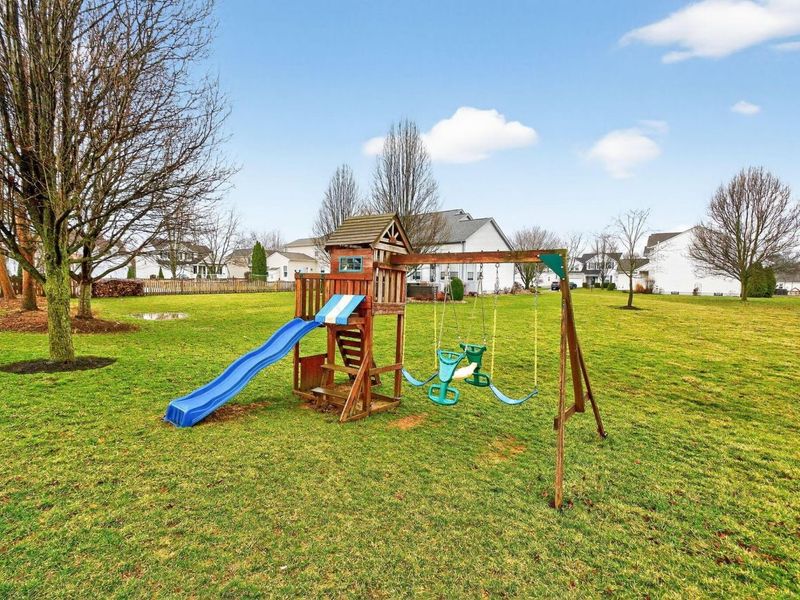 385 Rocky Springs Drive, Blacklick, OH 43004 Photo 11