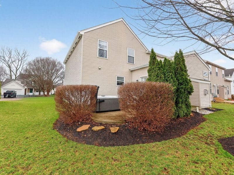 385 Rocky Springs Drive, Blacklick, OH 43004 Photo 9