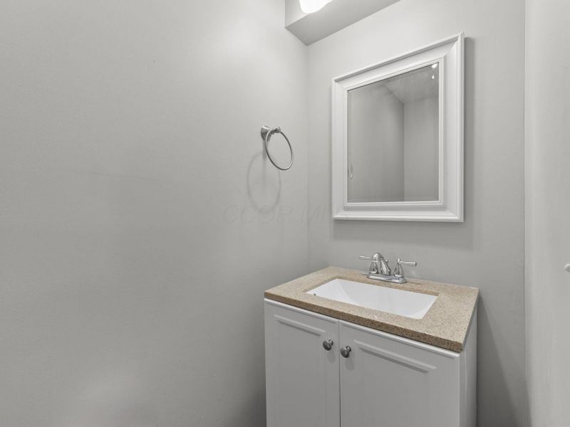 4289 Demorest Highlands Lane, Grove City, OH 43123 Photo 32