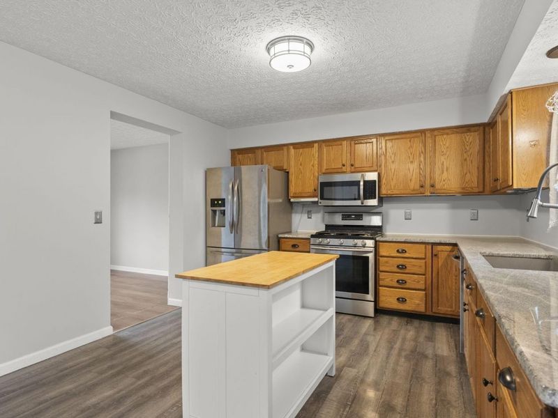 4289 Demorest Highlands Lane, Grove City, OH 43123 Photo 6