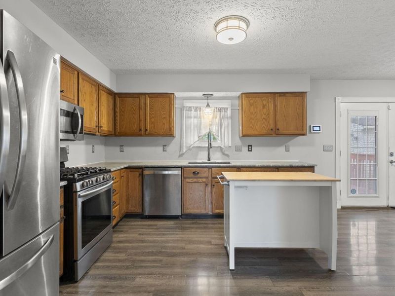 4289 Demorest Highlands Lane, Grove City, OH 43123 Photo 8