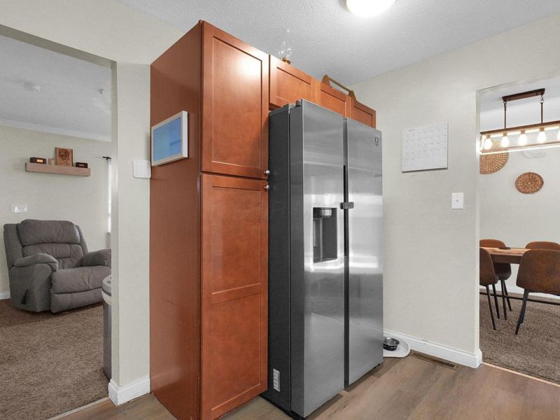 631 Harland Drive, Columbus, OH 43207 Photo 11