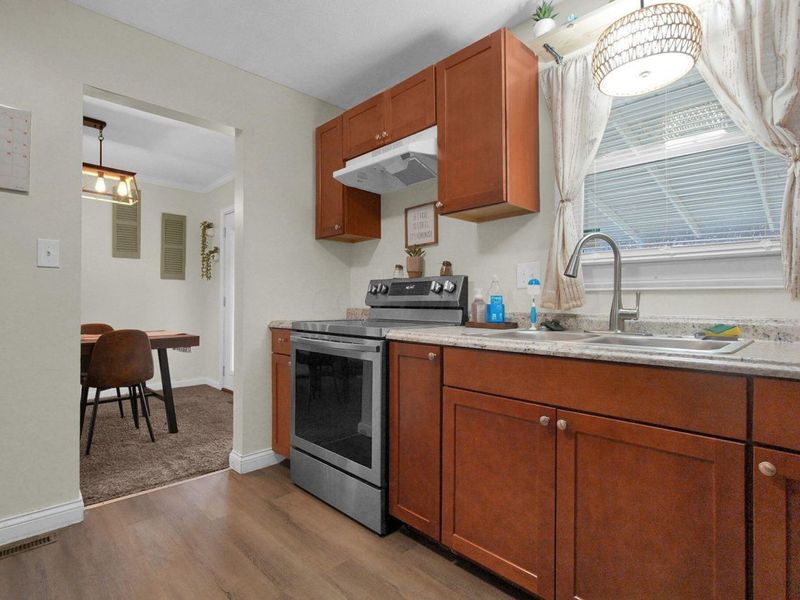 631 Harland Drive, Columbus, OH 43207 Photo 12