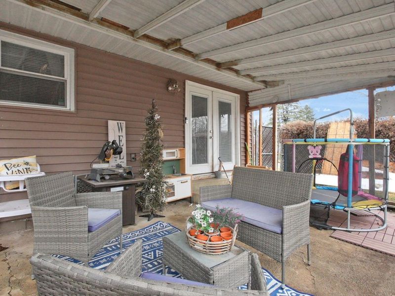 631 Harland Drive, Columbus, OH 43207 Photo 22