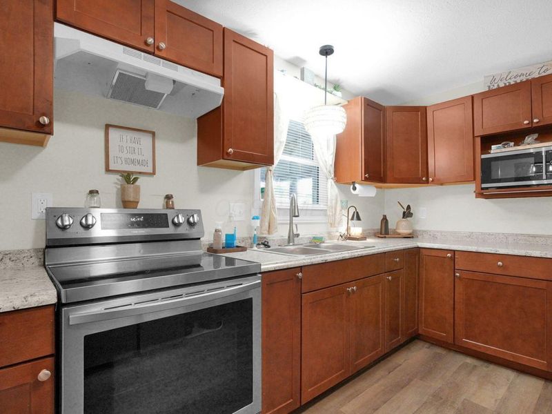 631 Harland Drive, Columbus, OH 43207 Photo 9