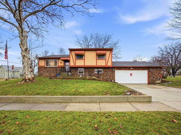 2883 Valley Green Drive , Columbus, OH 43207