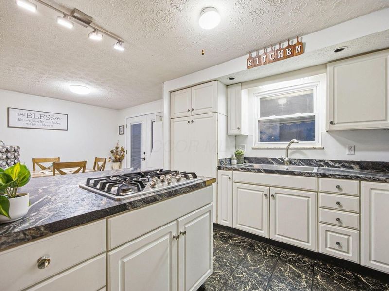 2883 Valley Green Drive , Columbus, OH 43207 Photo 14