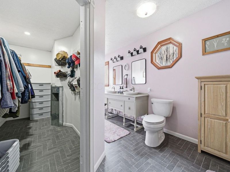 8063 Hagerty Road , Ashville, OH 43103 Photo 28