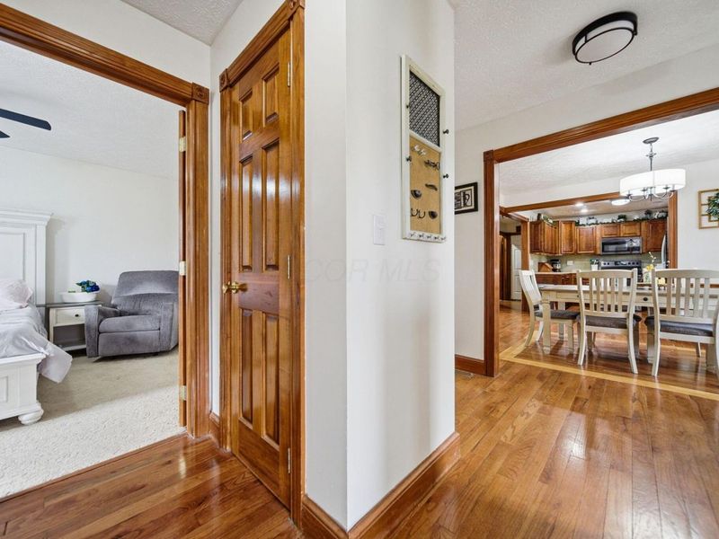 8063 Hagerty Road , Ashville, OH 43103 Photo 3