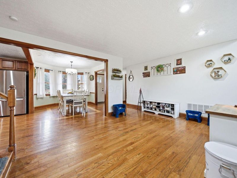 8063 Hagerty Road , Ashville, OH 43103 Photo 9