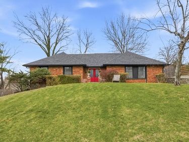 3012 NW 55th Street, Kansas City, MO 64152